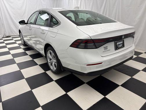 2025 Honda Accord LX 1.5T