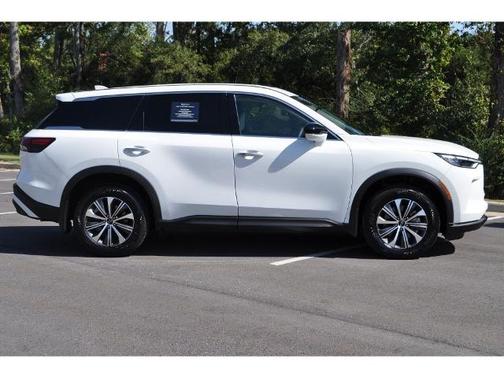 2025 INFINITI QX60 PURE