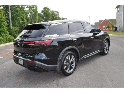 Mineral Black 2023 INFINITI QX60 LUXE