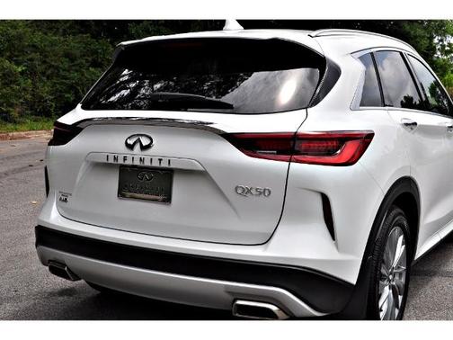 2025 INFINITI QX50 LUXE