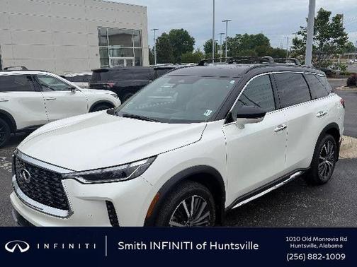Majestic White / Black Obsidian 2025 INFINITI QX60 AUTOGRAPH