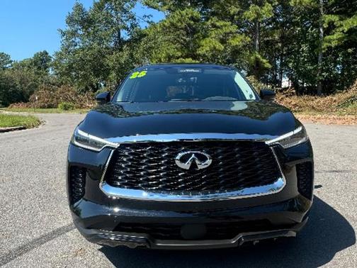 2025 INFINITI QX60 PURE