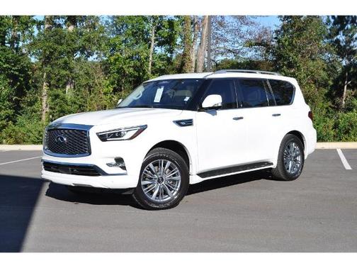 2022 INFINITI QX80 LUXE