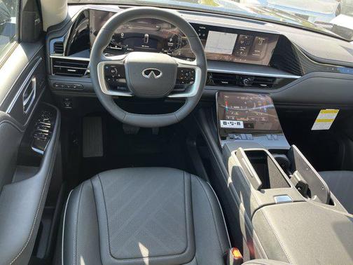 2025 INFINITI QX80 Luxe