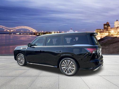 2025 INFINITI QX80 Luxe