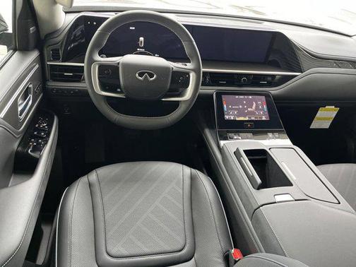 2025 INFINITI QX80 Luxe