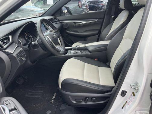 2022 INFINITI QX55 LUXE