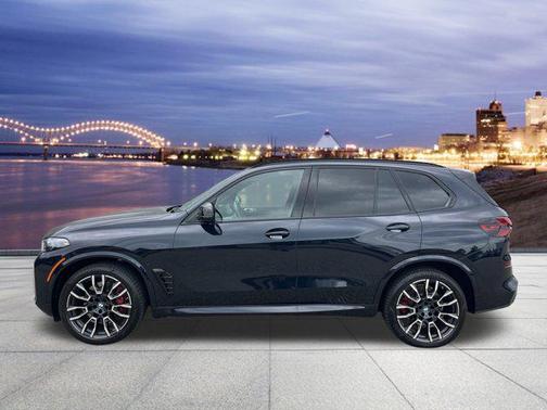 2024 BMW X5 M60i