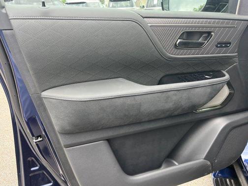 2025 INFINITI QX80 AUTOGRAPH AWD
