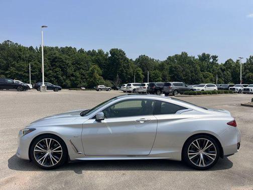 2017 INFINITI Q60 3.0T Premium