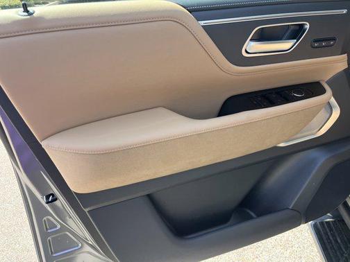 2025 INFINITI QX80 SENSORY AWD