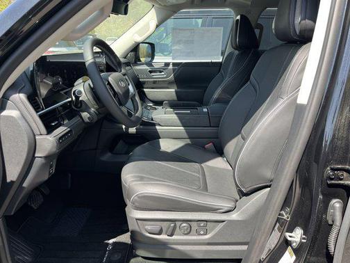 2025 INFINITI QX80 SENSORY AWD