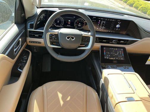 2025 INFINITI QX80 Luxe