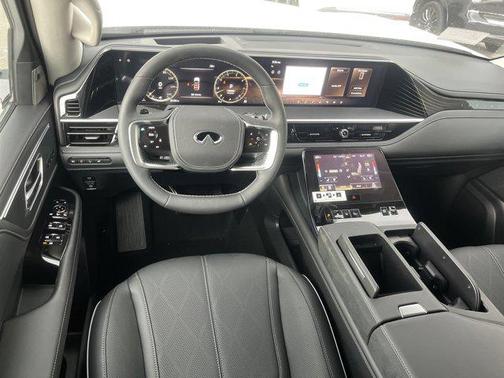 2025 INFINITI QX80 SENSORY AWD