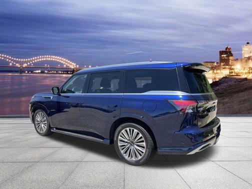 2025 INFINITI QX80 Luxe
