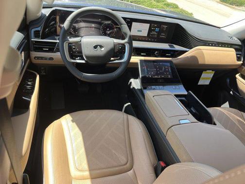 2025 INFINITI QX80 Luxe