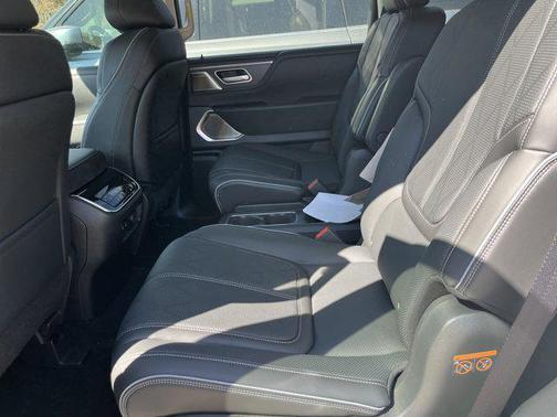 2025 INFINITI QX80 SENSORY AWD