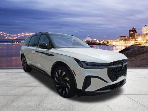 2025 Lincoln Nautilus Reserve