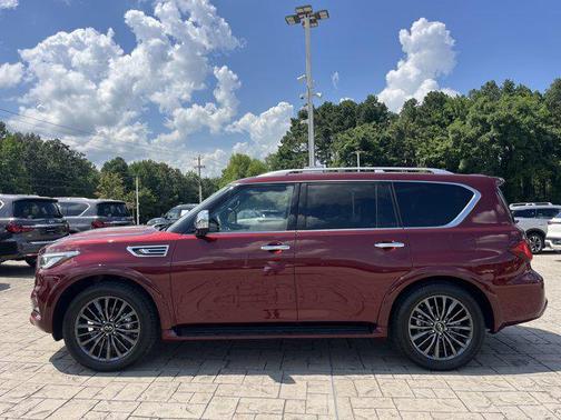 2023 INFINITI QX80 SENSORY AWD