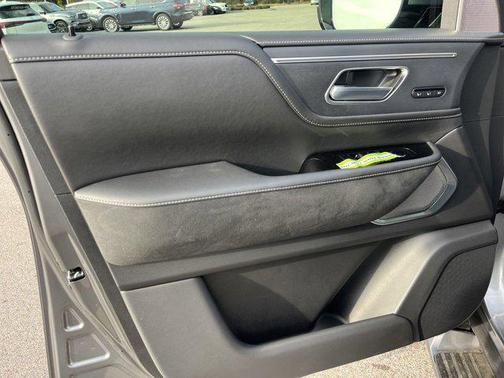 2025 INFINITI QX80 SENSORY AWD