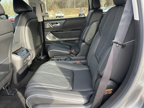 2025 INFINITI QX80 SENSORY AWD