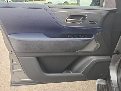 Dynamic Metal 2026 INFINITI QX80 SPORT AWD