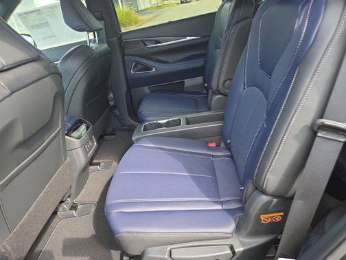 2026 INFINITI QX60 Base