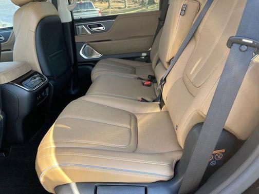 2025 INFINITI QX80 SENSORY AWD