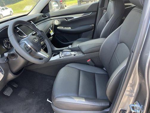 2025 INFINITI QX50 Luxe AWD