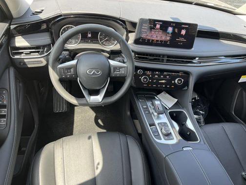 2025 INFINITI QX60 Pure