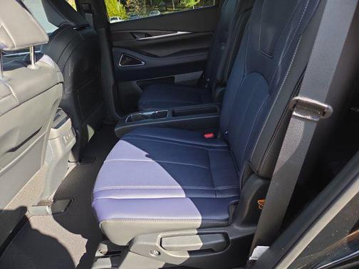 2026 INFINITI QX60 Base