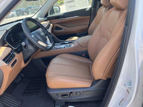 2025 INFINITI QX60 SENSORY