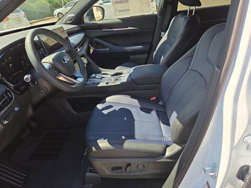 2026 INFINITI QX60 Base