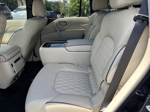 2024 INFINITI QX80 SENSORY AWD