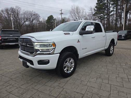 2024 RAM 2500 Laramie Crew Cab 4x4 6'4' Box