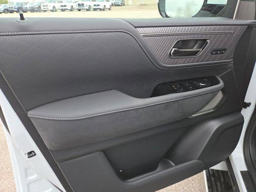 2026 INFINITI QX80 AUTOGRAPH AWD