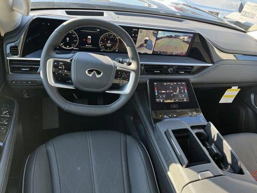2025 INFINITI QX80 SENSORY AWD