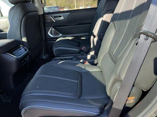 2025 INFINITI QX80 SENSORY AWD