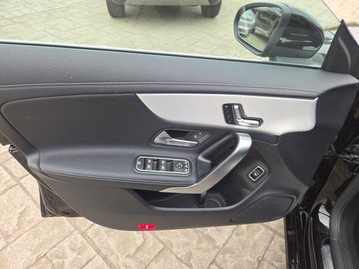 2025 Mercedes-Benz CLA 250 4MATIC