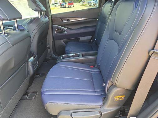 2026 INFINITI QX60 Base