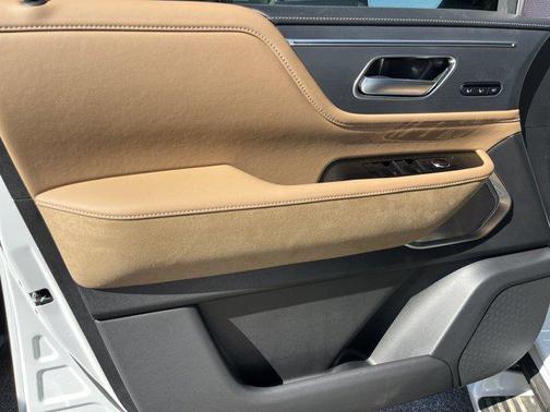 2025 INFINITI QX80 SENSORY AWD