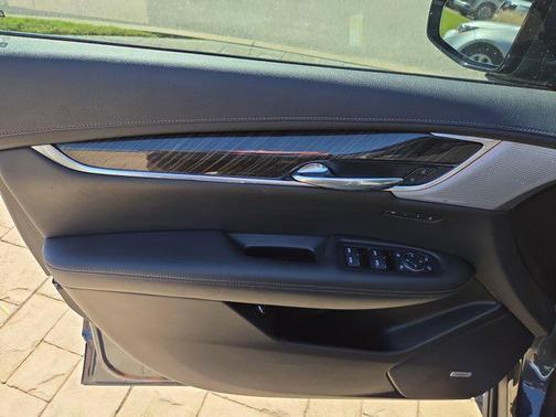 2021 Cadillac XT6 Premium Luxury FWD