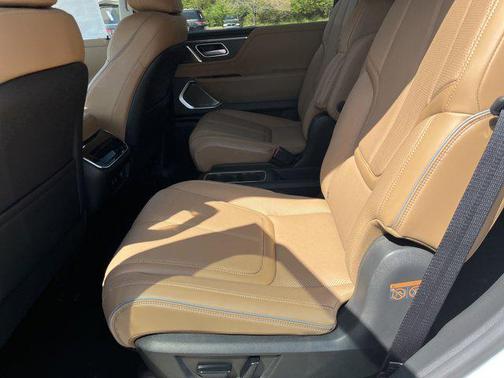 2025 INFINITI QX80 SENSORY AWD