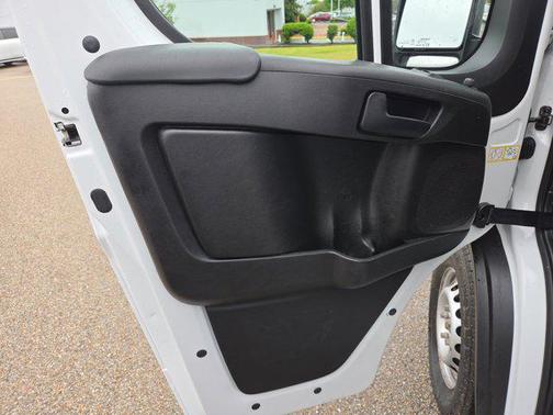 Bright White Clearcoat 2025 RAM ProMaster 2500 Tradesman