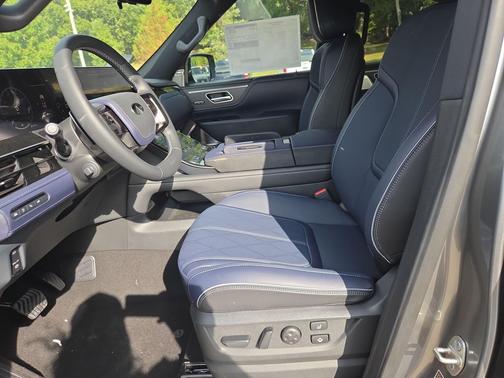 Dynamic Metal 2027 INFINITI QX80 SPORT