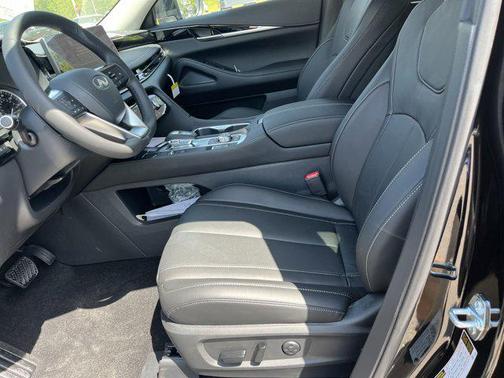 2025 INFINITI QX60 Pure