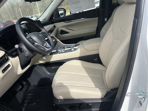 2025 INFINITI QX60 SENSORY