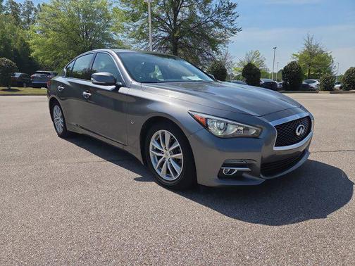 2015 INFINITI Q50 Premium