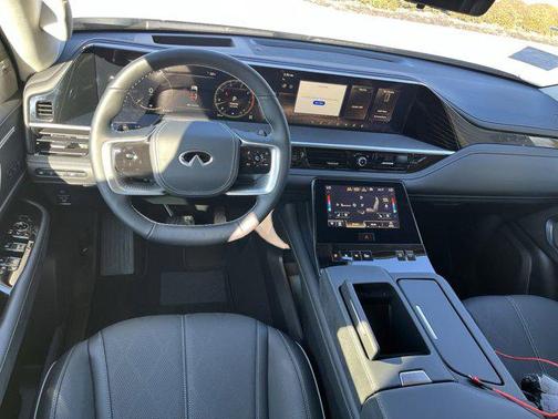 2025 INFINITI QX80 SENSORY AWD