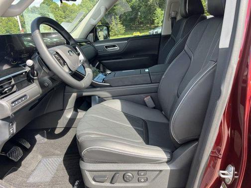 2025 INFINITI QX80 SENSORY AWD